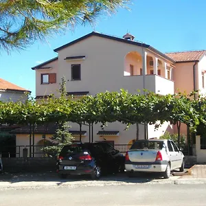 Neda - South Апартаменты