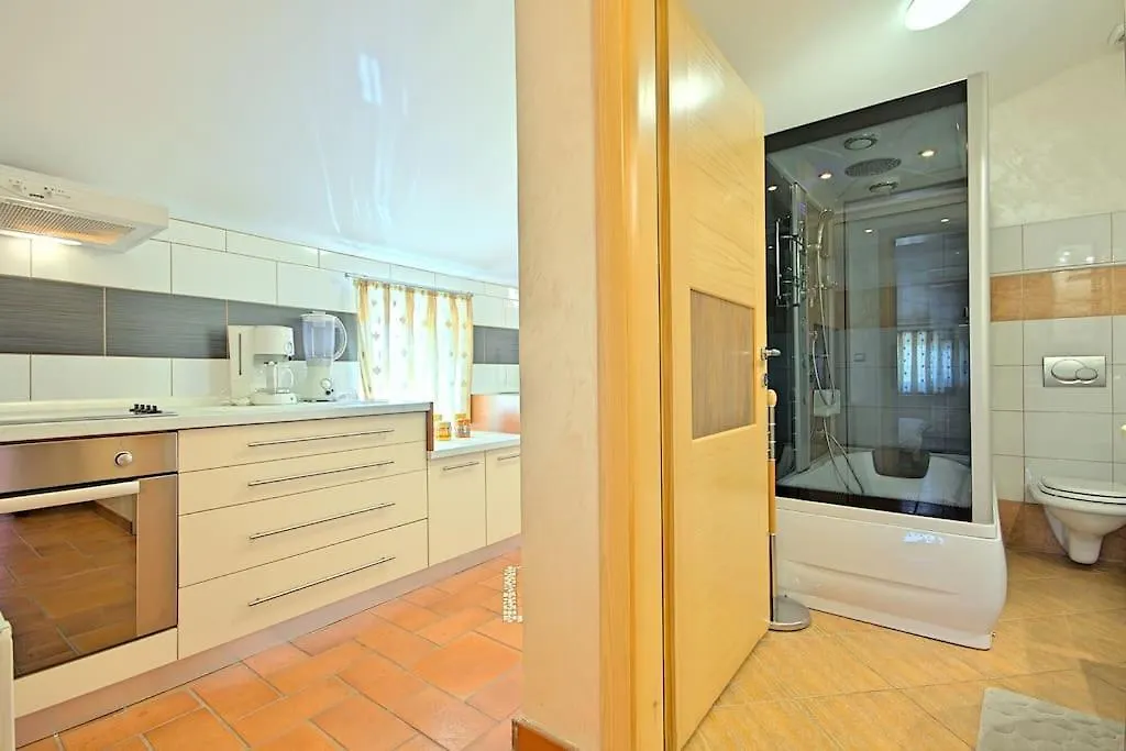 Teo Apartment Porec