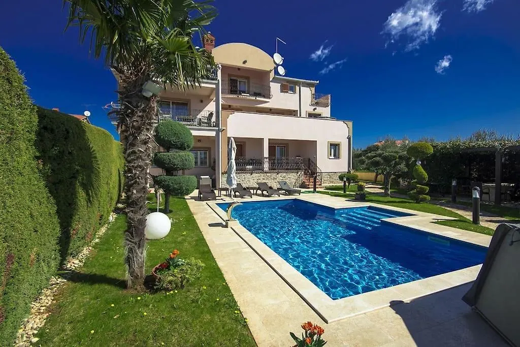 Teo Apartment Porec