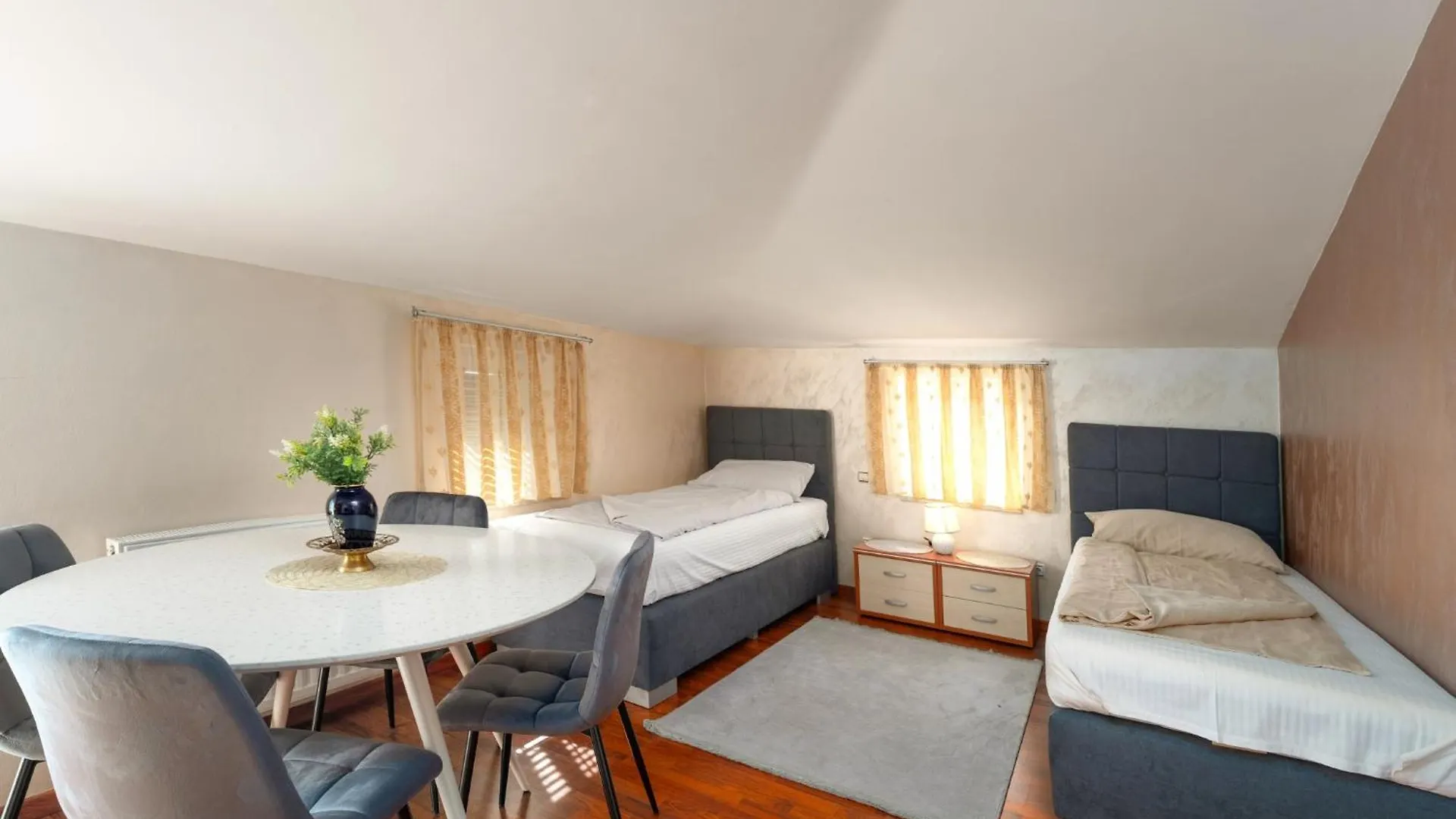 Teo Apartment Porec